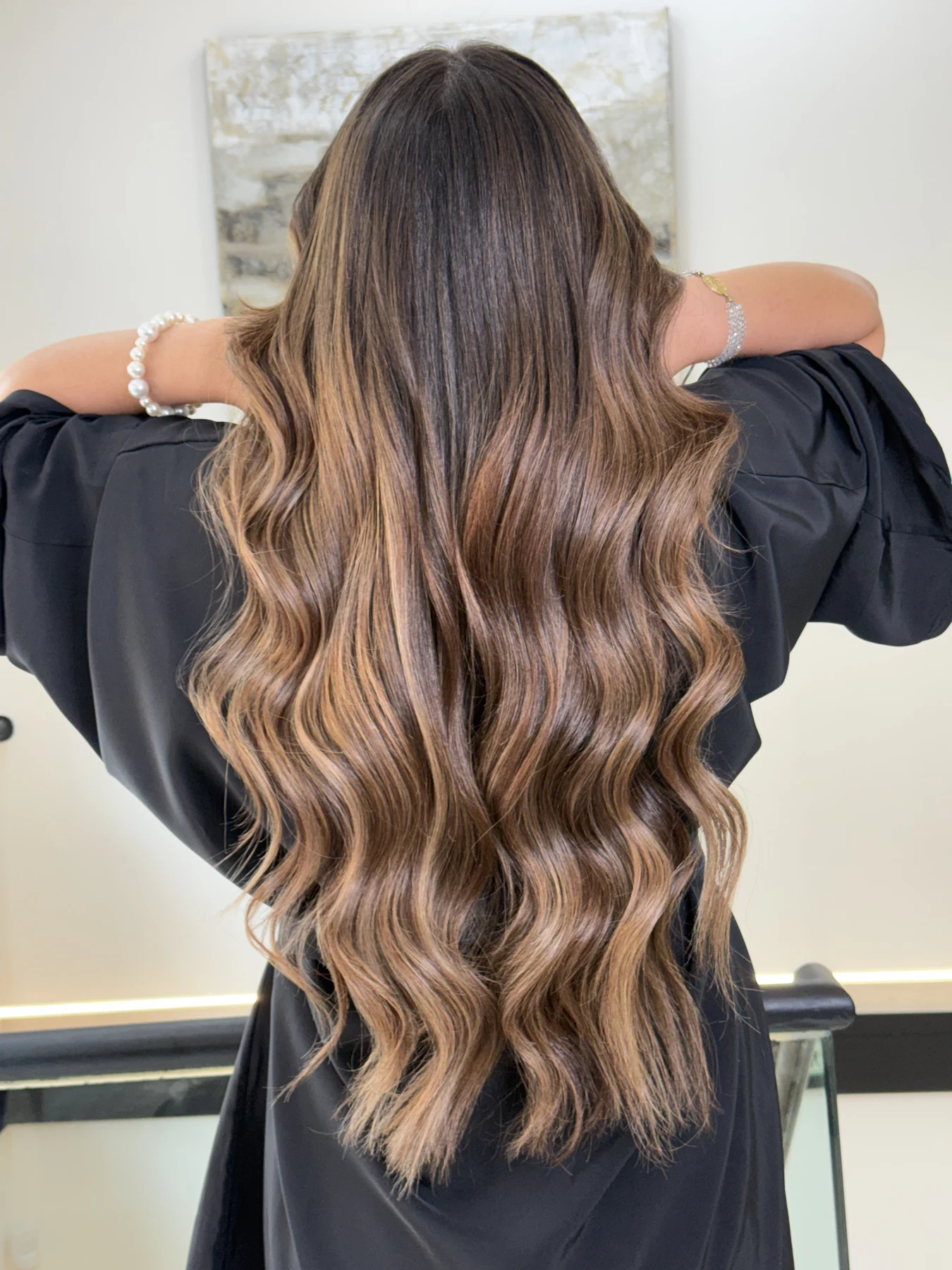Trabajo real de color y ondas en Belyra