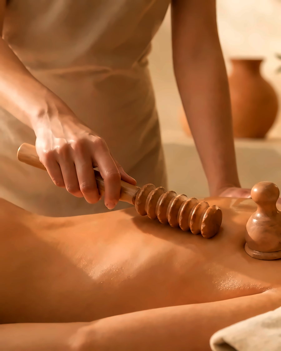 Maderoterapia corporal anticelulítica con instrumentos de madera